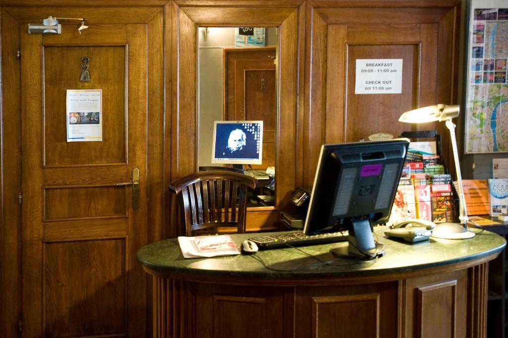 Club Hotel Praha 外观 照片